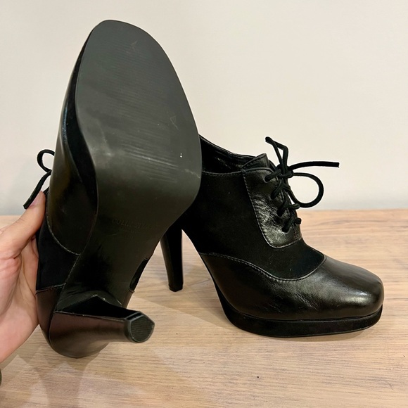 Colin Stuart Black Leather And Suede High Heel Lace-Up Booties - Picture 3 of 10